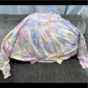 Cropped tie-dye hoodie